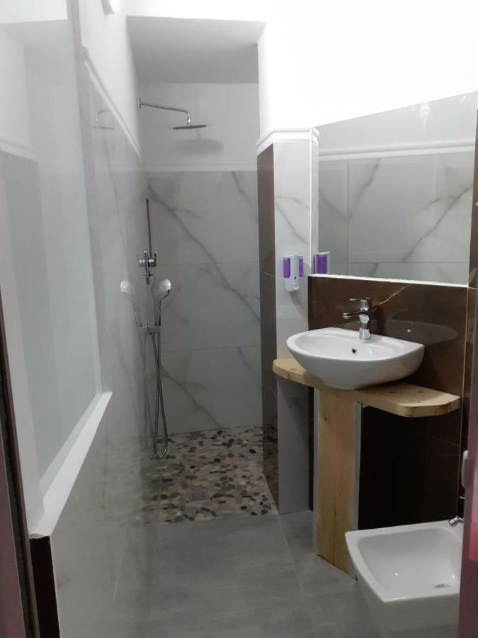Vila Oliven Vlorë Extérieur photo